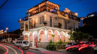 Wilkes Commercial Building Seller Financing — Commercial for sale in Cabo San Lucas