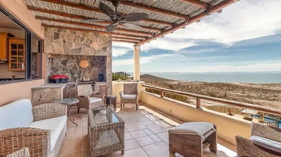 Maravia 9 Eco-Luxury Off-Grid Estate — House for sale in La Paz
