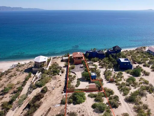 Stunning Views & Serenity – Beautiful, unobstructed views, calming waves, and fresh sea air in a peaceful atmosphere.