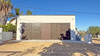 Tres Grande Bodegas Lot 4 Gaviota-Delfin — House for sale in East Cape