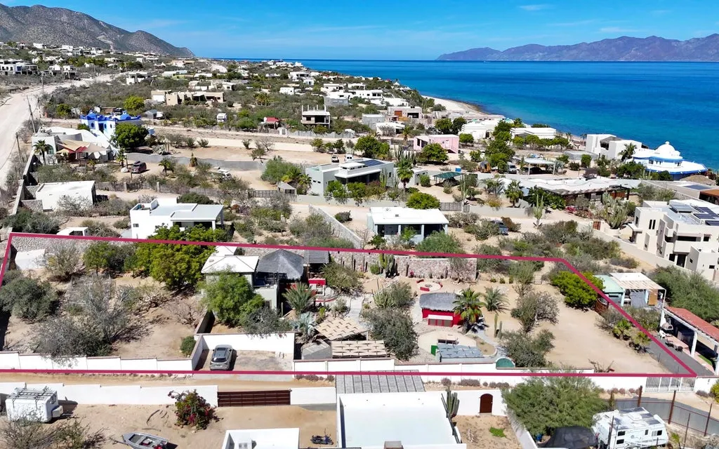 Casa Los Feliz Calle Jaiba — House for sale in La Paz