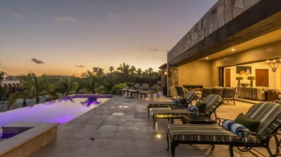 Casa Familia Feliz 223 Avenida Padre Piccolo — House for sale in San José del Cabo
