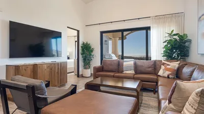 Mavila Towers Penthouse — Condo for sale in Pacific Coast