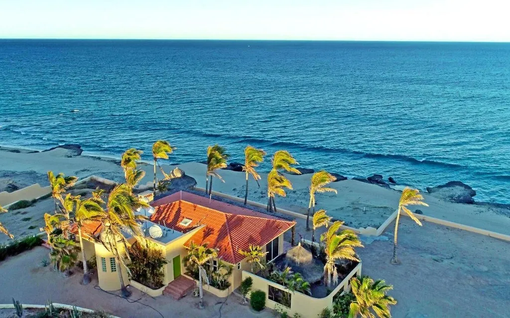 Enchanted Point Beachfront — House for sale in East Cape
