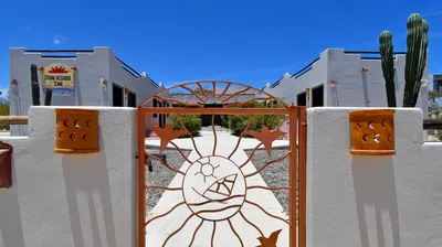 Down Winder Inn Calle Ballenato — Commercial for sale in La Paz