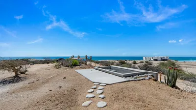 Surfer's Hideaway 25 Camino Cabo Este — House for sale in East Cape