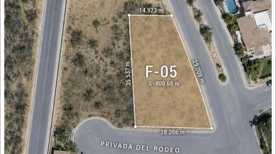 Lote F-5 Rancho Paraíso Paseo San Jorge/ Priv. Rodeo — Land for sale in Cabo San Lucas