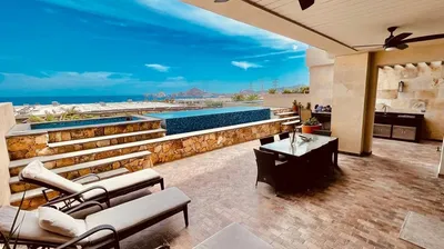Pent Garden Pool & Jacuzzi Ocean View — Condo for sale in Cabo San Lucas