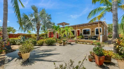Casa Nass Arroyo Chico, Buenos Aires — House for sale in East Cape