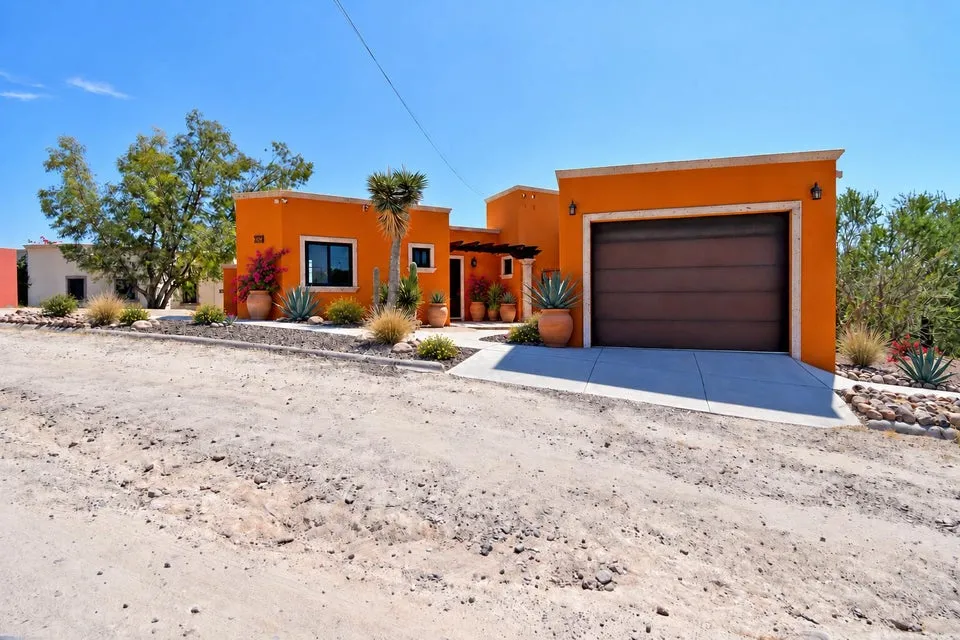 Casa Cable 13Th — House for sale in La Paz