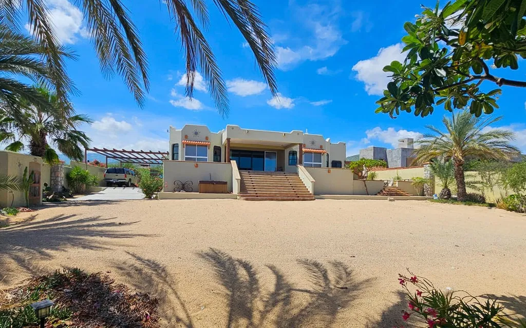Casa California Fondo Marino St, El Sargento — House for sale in La Paz