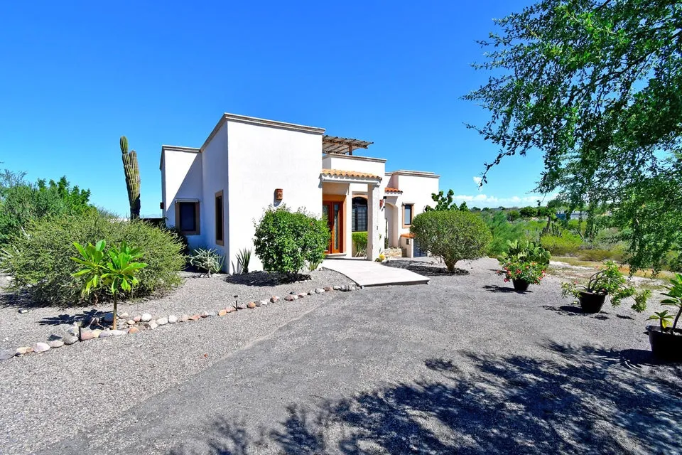 Blue Views 26 Vista Mar — House for sale in La Paz